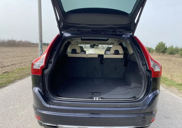 Volvo XC 60 cena 89000 przebieg: 59600, rok produkcji 2016 z Daleszyce małe 436